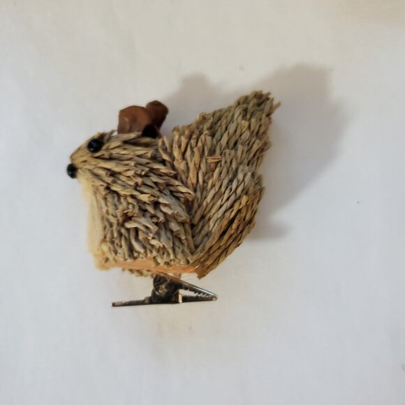 Squirrel Clip Ornaments – Made with Natural Fibers – Set of (4) - Picture 6 of 11